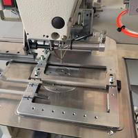 Mesin Jahit Label Industri Programmable Lockstitch untuk Manufaktur Pakaian TOPSEW TS-2210-VC-LB