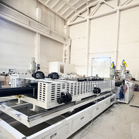 Ligne de production d'extrusion de tuyaux corrugués à double paroi en PEHD haute pression (DN200-DN1200)