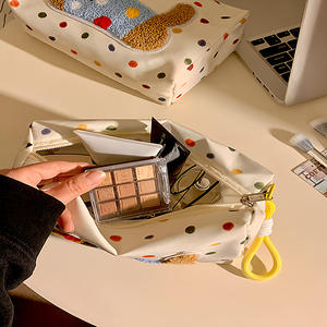 Sac de maquillage à porter à la main, grande capacité, portable, nouveau organisateur de produits de soin de la peau, trousse de toilette de voyage pour femmes - Product Image 4