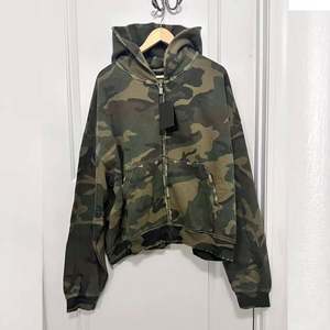 Sudadera con capucha y cremallera de camuflaje desgastado, 100% algodón, estilo francés, extragrande, con estampado personalizado para hombre - Product Image 1
