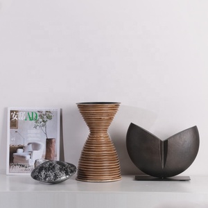 Accessori per la decorazione d'interni in metallo astratto <span class=keywords><strong>Vintage</strong></span> geometrico mostra pezzi decorazione per l'home Office in resina - Product Image 6