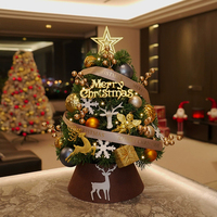 2026 Neuer Kleiner Weihnachtstischbaum Künstliche Dekoration Mit Stern Christbaumkugeln Band Schneeflocke Geschenkbox Großhandel Display