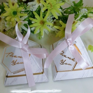 Chinese Manufacturers Hot Sale Folders Yiwu Supplier Wholesale New Marble Design Empty Pyramid <strong>Weeding</strong> Candy <strong>Boxes</strong> <strong>for</strong> Door Gift - Product Image 2