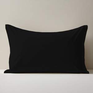 Funda de almohada 100% algodón negra 50X75cm Tamaño UK ajuste estándar - Product Image 1