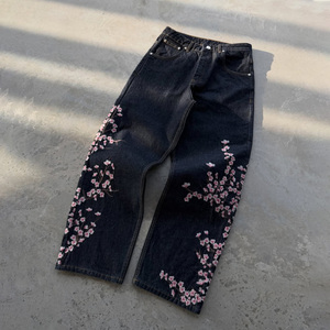 กางเกงยีนส์ปักลายปลาคาร์ฟซากุระสไตล์โอเรียนทัลสตรีทแวร์สำหรับผู้ชาย - Product Image 5
