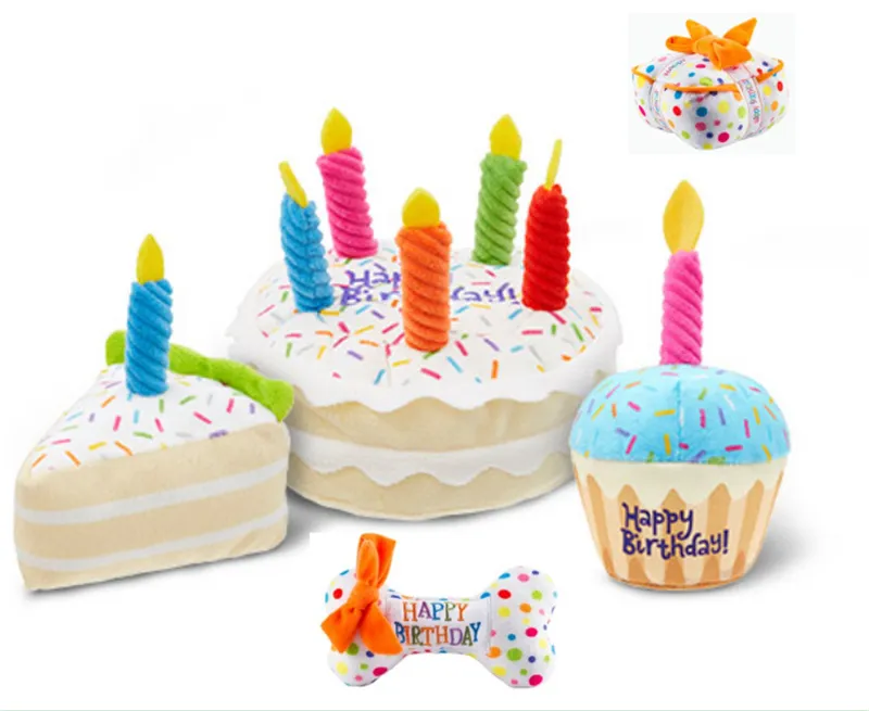 जन्मदिन की पार्टी कस्टम भरवां आलीशान कुत्ते खिलौना खुश जन्मदिन का केक मोमबत्तियों के साथ चीख़ पालतू खिलौने