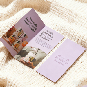 Brochure Trifold Personalizzata Stampata, Volantino in Carta Patinata Laminata, Foglietti Pieghevoli con Rilegatura, Cartelle Aziendali, Riviste - Product Image 3