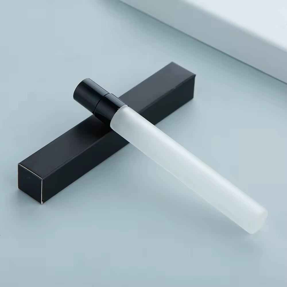 bouteille givrée + pulvérisateur noir + boîte noire