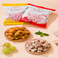 Collations chinoises exotiques, collations non soufflées, dés de taro, aliments sains et nutritifs, saveur originale, cubes de taro