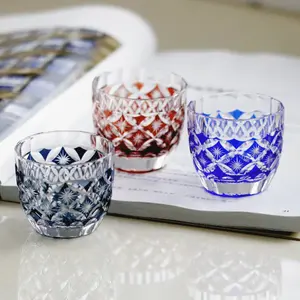 豪华高品质蓝色红色罗纹美学彩色清酒威士忌水晶玻璃家用酒杯