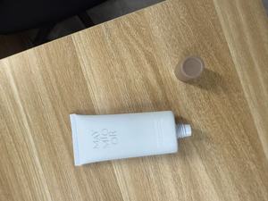 Tube cosmétique personnalisé de 50 g, bleu clair mat, avec capuchon brun, pour crème solaire et soins de la peau, OEM ODM - Product Image 4