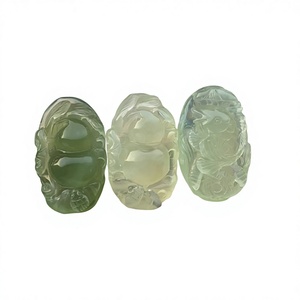 Colgante de jade natural con forma de fruta para colgar, colgante de jade Xiuyan, colgante para decoración del cuello - Product Image 3