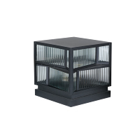 Lampe de poteau extérieure moderne avec panneaux de verre côtelés superposés pour l'éclairage paysager