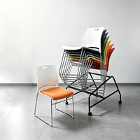 Chaise de conférence empilable sans accoudoirs en plastique PP multicolore pour exposition, salle de formation et visiteur