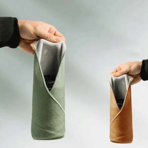 Pochette de protection en microfibre personnalisée en gros, douce, imprimée en sérigraphie, pour cadeaux promotionnels aseptiques, appareils photo et bouteilles - Product Image 1