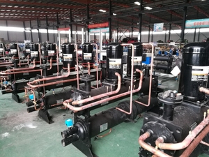 เครื่องทำความเย็นน้ำแบบโมดูลาร์สำหรับโรงงานขายส่ง พร้อมมอเตอร์และคอมเพรสเซอร์แบบสโครลปิดผนึกเต็มรูปแบบ กำลังทำความเย็น 80-380 กิโลวัตต์ - Product Image 4