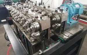 Línea de Producción Automática de Conductos de Aire con Formación de Ductos Cerrados Cuadrados, Flanqueado de Placa TDF Común, Bobina de Chapa Galvanizada para HVAC - Product Image 4