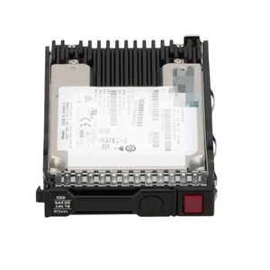 P47820-B21 P48125-001 Disque SSD NVMe U.2 2,5 pouces SFF PCIe 4.0 de 1,6 To à usage mixte pour système de stockage serveur - Product Image 3