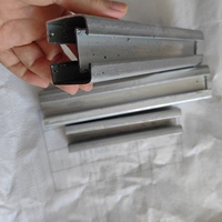 Profilé de fixation robuste en acier galvanisé pour film de serre avec fil ondulé pour l'installation de film polyéthylène
