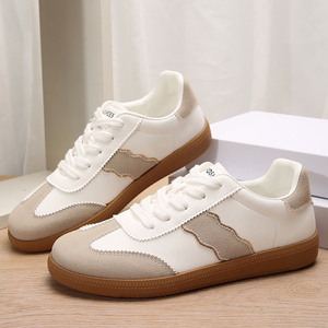 Logo personnalisé Faux daim cuir à lacets baskets pour femmes marche style décontracté chaussures de tennis - Product Image 5