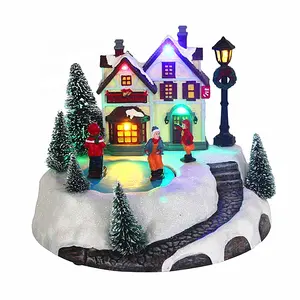 LED-Geschenke laden mit drehbarem Skaten Kinder Winter Schnee Weihnachts dorf Gebäude beleuchtete batterie betriebene Miniatur landschaft