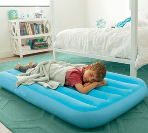 Materasso Gonfiabile Intex Cozy <span class=keywords><strong>Kidz</strong></span> 66803 Design Moderno per Età 3-10 Anni Pieghevole per Uso Interno ed Esterno Nuovo Letto Gonfiabile per Camera da Letto e Palestra - Product Image 4