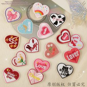 Patchs brodés autocollants 3M en forme de cœur variés pour la décoration de chapeaux et de vêtements - Product Image 2