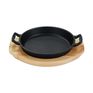 Plat de service rond en <span class=keywords><strong>fonte</strong></span> personnalisé avec base en bois, poignée double, poêle antiadhésive pour steak et fajitas, idéal pour les restaurants - Product Image 1