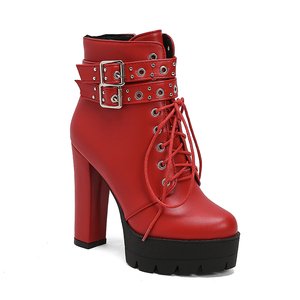 WETKISS vendita a buon mercato <span class=keywords><strong>con</strong></span> <span class=keywords><strong>cerniera</strong></span> <span class=keywords><strong>laterale</strong></span> nero Punk scarpe <span class=keywords><strong>con</strong></span> tacco alto <span class=keywords><strong>con</strong></span> punta tonda stivaletti <span class=keywords><strong>con</strong></span> plateau <span class=keywords><strong>con</strong></span> fibbie - Product Image 3