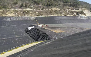 แผ่นรองบ่อ EPDM หนา 1.2 มม. สำหรับ<span class=keywords><strong>บ่อ</strong></span><span class=keywords><strong>ปลา</strong></span> <span class=keywords><strong>บ่อ</strong></span>เลี้ยง<span class=keywords><strong>ปลา</strong></span>คาร์<span class=keywords><strong>ฟ</strong></span> <span class=keywords><strong>บ่อ</strong></span>เลี้ยงสัตว์น้ำ <span class=keywords><strong>บ่อ</strong></span>ปลอม ดีไซน์ทันสมัย กันน้ำ ผลิตจากวัสดุย่อยสลายได้ พื้นผิวเรียบ - Product Image 3