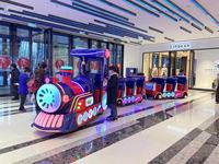 Train électrique sans rail du fournisseur chinois pour l'attraction extérieure de parc d'attractions de passager