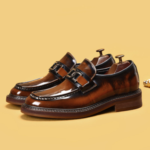 Mocasines para Hombre de Piel de Becerro Pulida con Suela Gruesa, Zapatos de Cuero Casuales de Negocios, Estilo Británico Vintage, Sin Cordones - Product Image 1