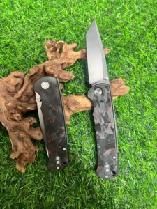 Coltello affilato a lama tante personalizzato con pollice pugnalata rosso-nero in fibra di carbonio manico di sopravvivenza EDC D2 coltello tascabile con Clip - Product Image 5