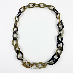Collier en corne de buffle naturelle, bijoux artisanaux pour femmes, vente en gros par M. R. S. EXPORTS - Product Image 1