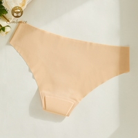 Venta al por mayor Traceless Anti-Camel Toe Ropa interior deportiva Mujeres Secado rápido Low-rise Bragas sin costuras para damas