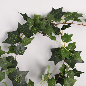 Hiedra Artificial de 2 Metros de Largo con Hojas de Alta Simulación para Decoración de Bodas, Hogar, Techo Interior y Plantas Colgantes Verdes - Product Image 1