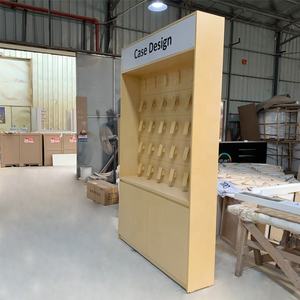 Étui de téléphone portable modulaire personnalisé OEM, accessoires, armoire murale en bois avec éclairage LED - Product Image 2