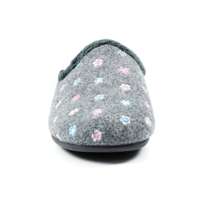 New Styles Thick Soled Indoor Outdoor Flower Embroidered <strong>Felt</strong> Women <strong>slippers</strong> - Product Image 4