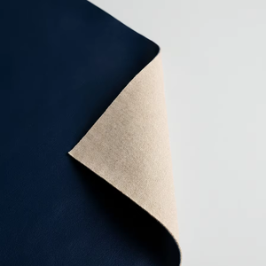 Rouleau de <span class=keywords><strong>cuir</strong></span> synthétique PU en faux daim résistant à l'usure, autocollant tissé pour la rénovation intérieure et la literie - Product Image 1