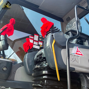 Excavatrice utilisée par Cat340D2 pour des opérations de carrière - Product Image 6