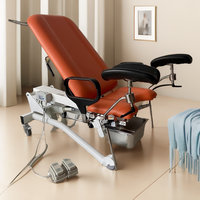 Fauteuil d'examen gynécologique mobile, table d'examen médical gynécologique avec accoudoirs et plateau à instruments, pour clinique et hôpital