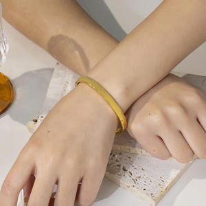 Xixi מעצב 18 קארט מצופה זהב נשים צמיד נירוסטה מבריק <span class=keywords><strong>Snap</strong></span> חוט נירוסטה רב שכבה רב שכבתית אופנה צמידים - Product Image 6