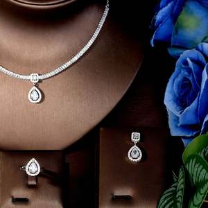 Conjuntos de aretes y collares de Zirconia cúbica con diseño de gotas de agua de joyería romántica AAA de lujo para fiesta nupcial - Product Image 3