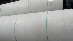 Cảnh quan nông nghiệp nhiều đường hầm <span class=keywords><strong>Berry</strong></span> nhà kính Orchard cây trang trại trắng đen 120g PP nhựa che phủ mặt đất kiểm soát cỏ dại mat - Product Image 3