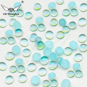 Strass en verre coloré demi-rond effet larmes de sirène, taille mixte, luxe, pour la décoration des ongles et les bijoux - Product Image 1