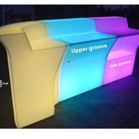 Grand lampadaire moderne LED Wave Bar Décoration d'exposition Affichage créatif Meubles de table luminescents pour réception de fête E27