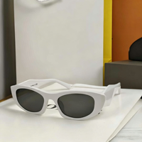 Lunettes de soleil unisexes à monture intégrale, verres carrés dégradés, protection UV400, légères et transparentes, pour l'extérieur et la plage