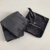 Ensemble d'oreiller et couverture de voyage 2 en 1, tissu molletonné, doux et confortable, portable et pliable, avec housse