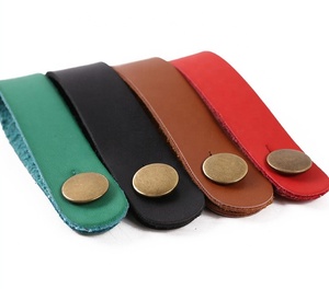 Etiquetas de cuero de PU con logotipo personalizado <span class=keywords><strong>para</strong></span> manualidades, etiquetas de cuero con remaches metálicos de color, hebillas de correa de <span class=keywords><strong>guitarra</strong></span> - Product Image 2