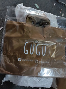 Túi Nhựa PE Màu Đen Có Tay Cầm Mềm Đóng Gói Logo Tùy Chỉnh Tái Chế Hàng May Mặc Mua Sắm - Product Image 6